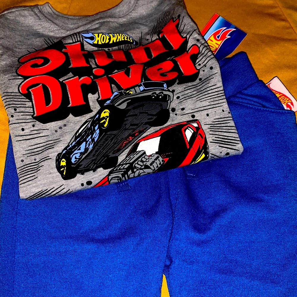 Hot Wheels Jogger Set NEW